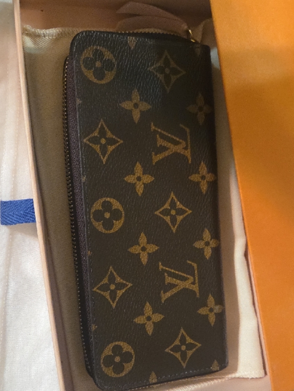 Louis Vuitton Brown/Gold Monogram Zip Wallet - Picture 9 of 12